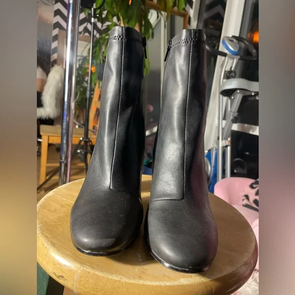 ALDO High Heel Ankle Boot - Picture 7 of 8